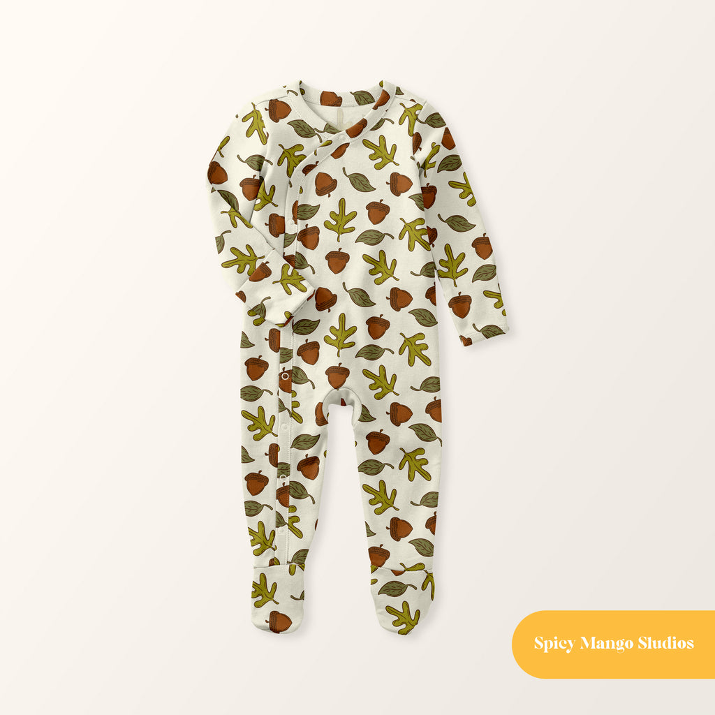 Neutral Acorns Seamless Pattern
